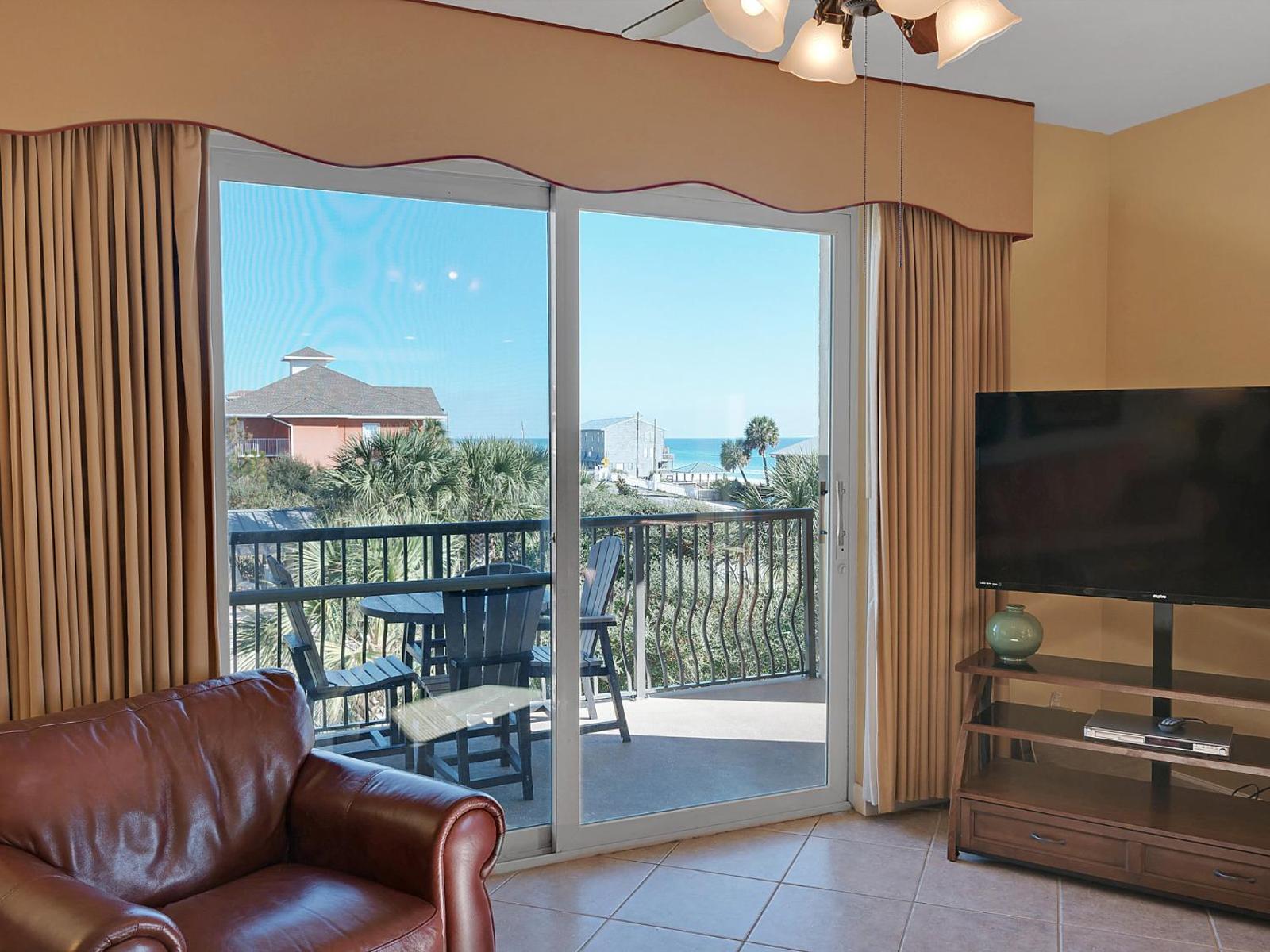 Beach Resort 316 Main image 2